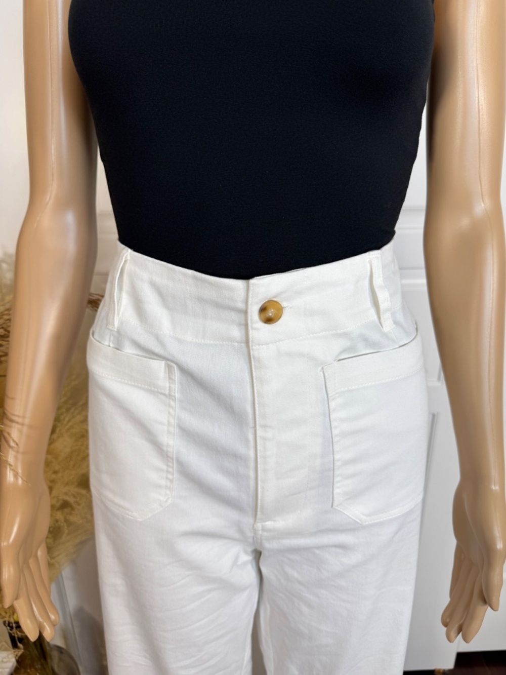 OFF WHITE CROPPED DENIM LIKE PANT WITH LEOPARD PRINT CUFFS SIZE SMALL - NWT - Picture 9 of 16